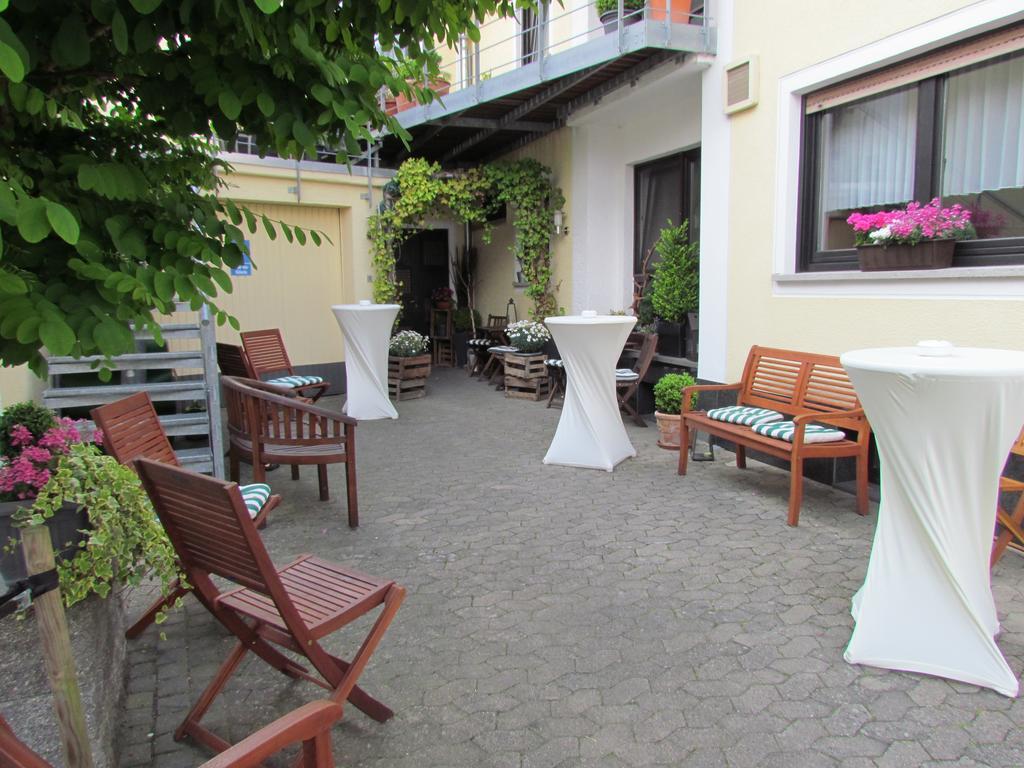 Hotel & Restaurant Huellen Barweiler Exterior foto